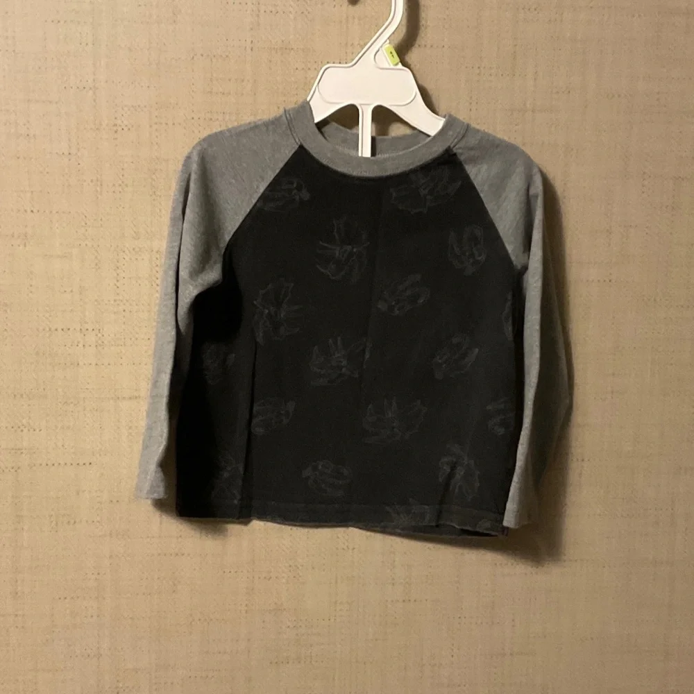 Garanimals Black and Gray Kids Raglan Tee